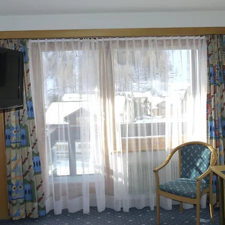 Hotel Alpenhof 3* Saas-Almagell