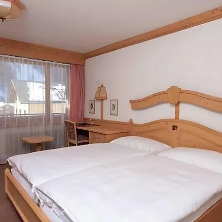 ホテル Alpenhof 3*