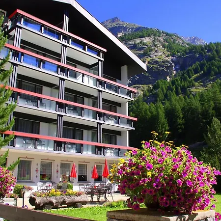 Hotel Alpenhof 3* Saas-Almagell
